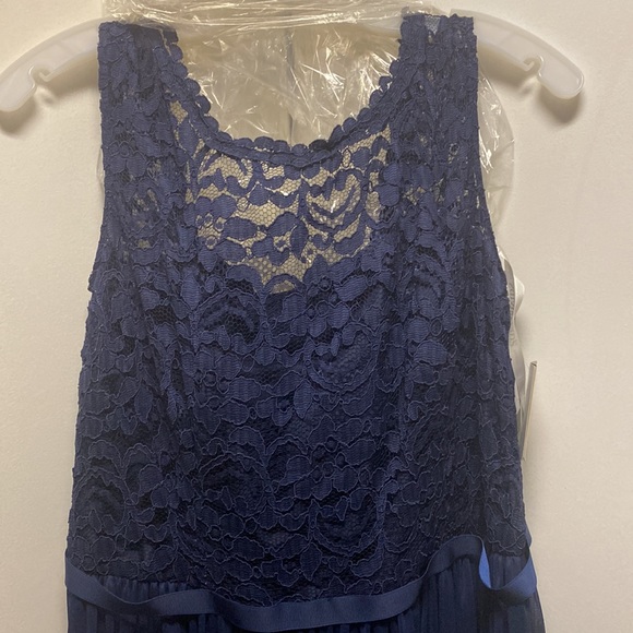 David’s Bridal Long Lace Mesh Dress NWT - Picture 3 of 9